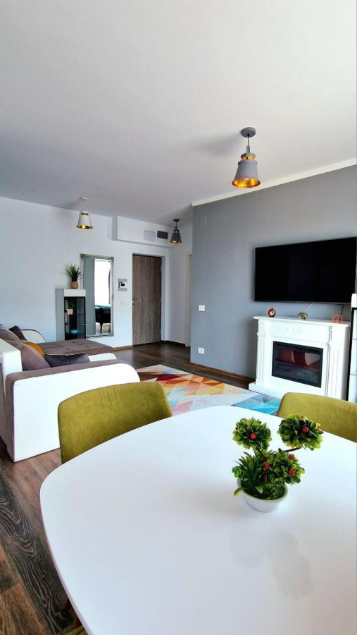 Cozy Apartment Prima Residence Oradea Bagian luar foto